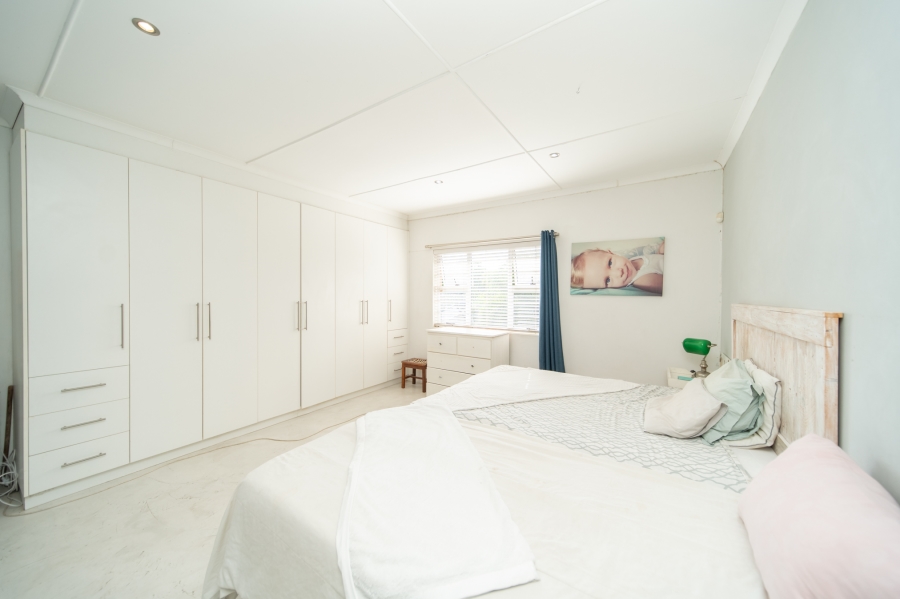 3 Bedroom Property for Sale in Nahoon Valley Park Eastern Cape